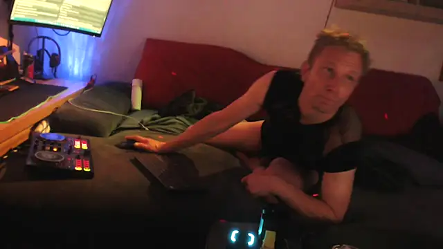 davidgntxxxxx online show from 18, 10, 2025