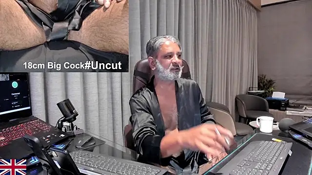 Snapshot of OnlineBossUK chatting on 13, 6, 2026 OnlineBossUK online show from 13, 6, 2026