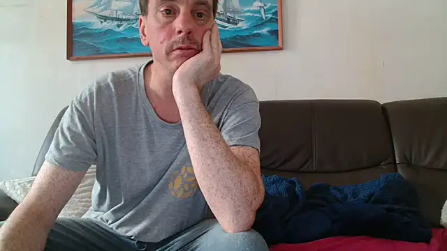 Snapshot of cloupefun chatting on 4, 6, 2026 cloupefun online show from 4, 6, 2026