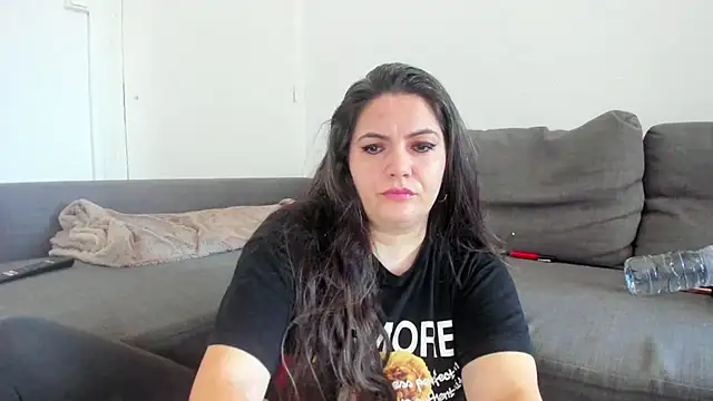Snapshot of Squirtlady38 chatting on 9, 7, 2026 Squirtlady38 online show from 9, 7, 2026