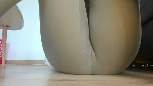 Snapshot of Squirtlady38 chatting on 23, 6, 2026 Squirtlady38 online show from 23, 6, 2026