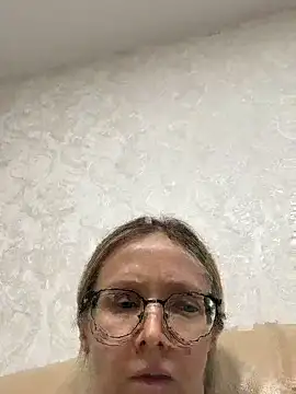 angelmommu online show from 7, 4, 2026