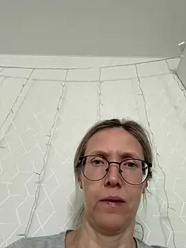 angelmommu online show from 3, 4, 2026