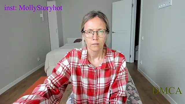 Snapshot of angelmommu chatting on 20, 5, 2026 angelmommu online show from 20, 5, 2026