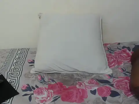 queen  ebony online show from 1, 3, 2025