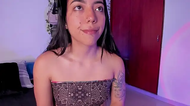 little kayla  online show from 28, 3, 2026