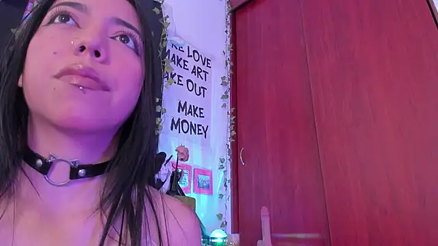 little kayla  online show from 15, 5, 2026