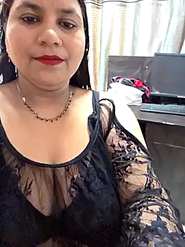 MOM-SUN-COUPLE online show from 18, 6, 2026