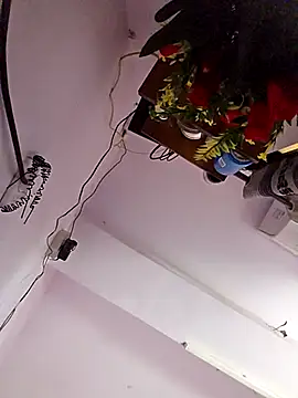 Snapshot of MOM-SUN-COUPLE chatting on 26, 9, 2025 MOM-SUN-COUPLE online show from 26, 9, 2025