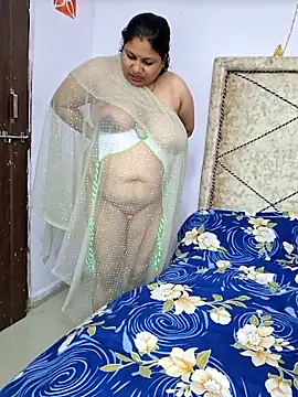 Snapshot of MOM-SUN-COUPLE chatting on 11, 2, 2025 MOM-SUN-COUPLE online show from 11, 2, 2025