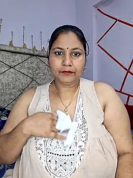 Snapshot of MOM-SUN-COUPLE chatting on 21, 2, 2025 MOM-SUN-COUPLE online show from 21, 2, 2025