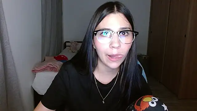 Snapshot of mia__lopez_ chatting on 25, 10, 2025 mia lopez online show from 25, 10, 2025