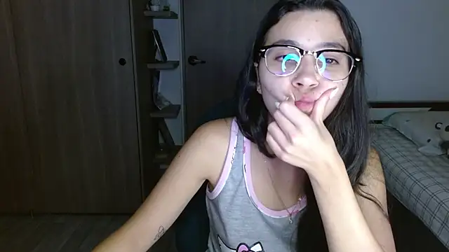 mia  lopez  online show from 3, 4, 2026