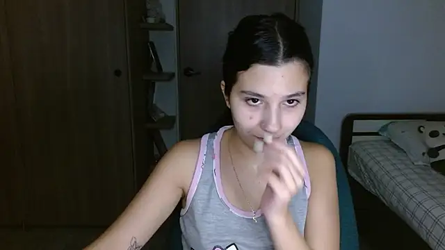 mia  lopez  online show from 2, 4, 2026