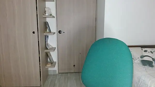 mia  lopez  online show from 30, 3, 2026