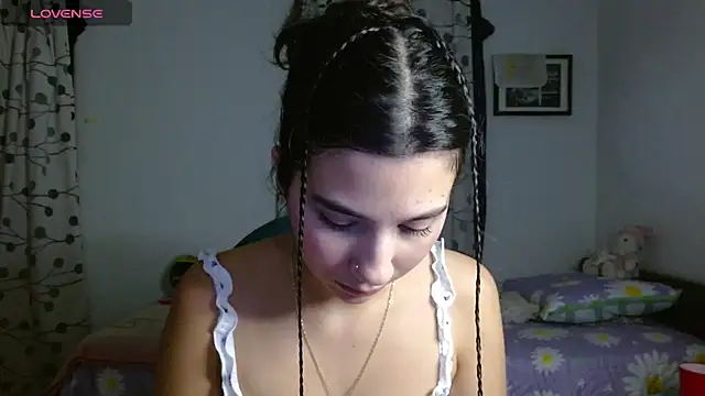mia  lopez  online show from 31, 1, 2025