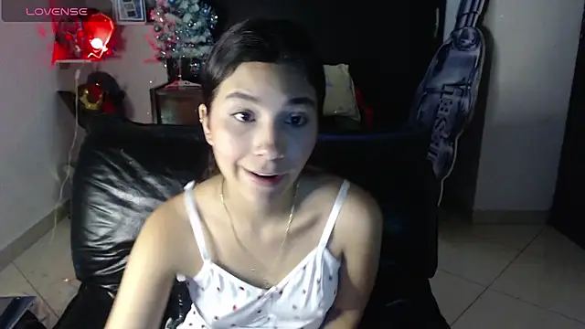 mia  lopez  online show from 11, 1, 2025