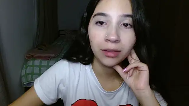 mia  lopez  online show from 27, 9, 2025