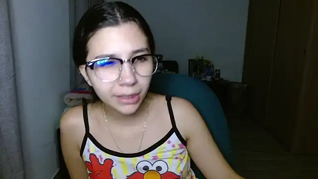 Snapshot of mia__lopez_ chatting on 22, 10, 2025 mia lopez online show from 22, 10, 2025