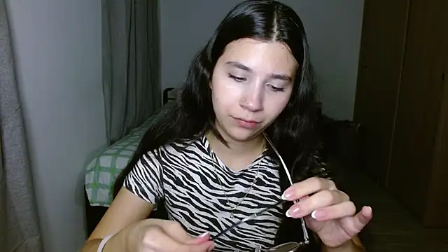 Snapshot of mia__lopez_ chatting on 23, 10, 2025 mia lopez online show from 23, 10, 2025