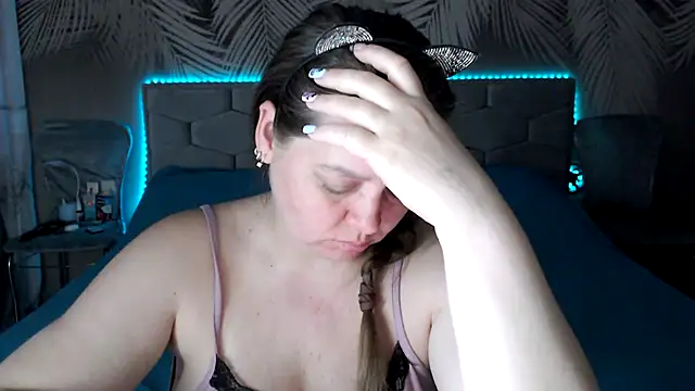 Snapshot of uliastar chatting on 13, 7, 2026 uliastar online show from 13, 7, 2026
