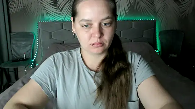 uliastar online show from 21, 10, 2025