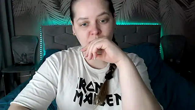 uliastar online show from 12, 3, 2026