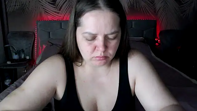 uliastar online show from 8, 4, 2026