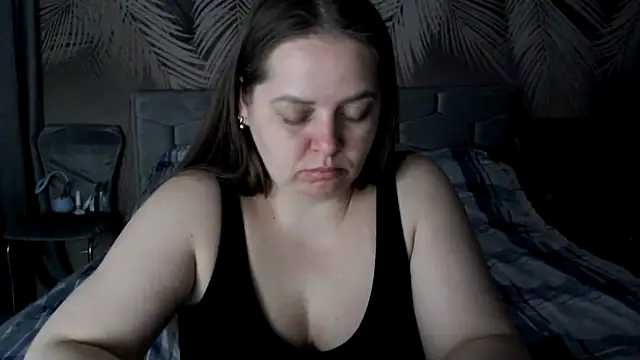 uliastar online show from 20, 4, 2026