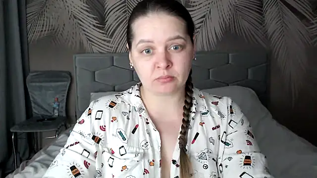 uliastar online show from 12, 2, 2025