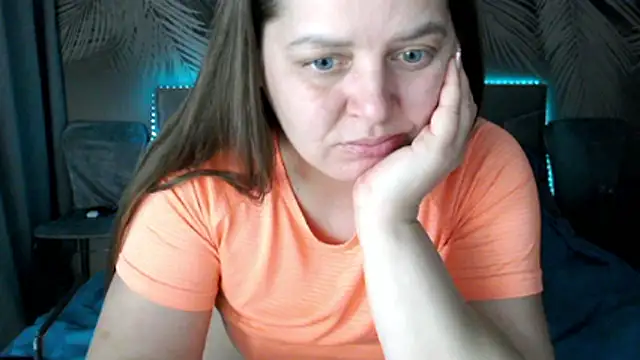 uliastar online show from 4, 3, 2026