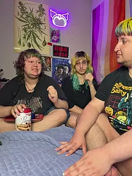ivolustful online show from 25, 7, 2026