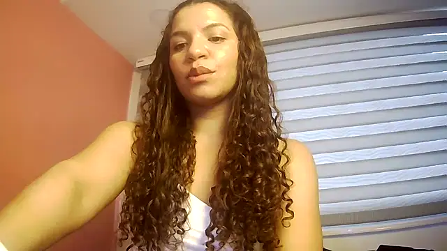 Snapshot of gatubelahot chatting on 15, 5, 2026 gatubelahot online show from 15, 5, 2026