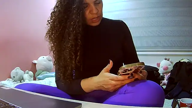 gatubelahot online show from 29, 11, 2025