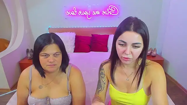 CrazyMilanka online show from 10, 9, 2025