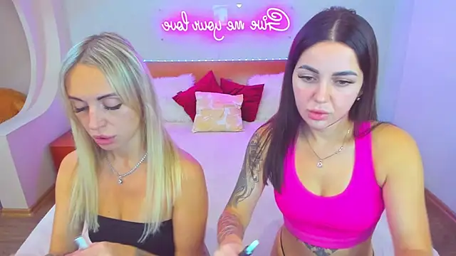 CrazyMilanka online show from 15, 9, 2025