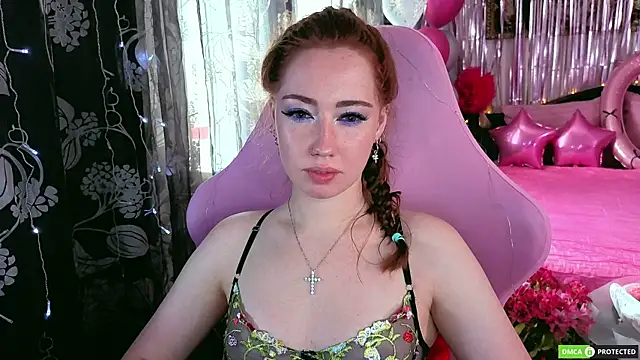 Snapshot of TinaBrook chatting on 8, 6, 2026 TinaBrook online show from 8, 6, 2026