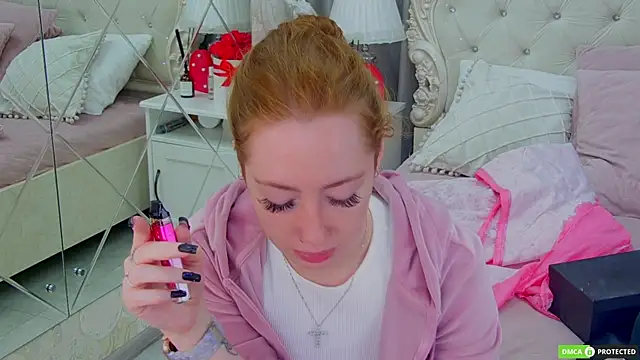 TinaBrook online show from 8, 10, 2025