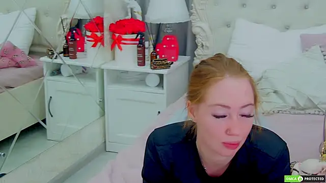 TinaBrook online show from 13, 10, 2025