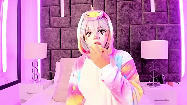 Petit-Rosse online show from 5, 2, 2025