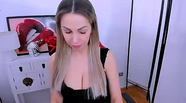 PamelaFlowers online show from 10, 3, 2025
