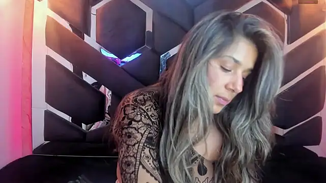 lilith nv online show from 20, 2, 2025