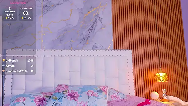 kinkylittlegirll online show from 17, 3, 2026