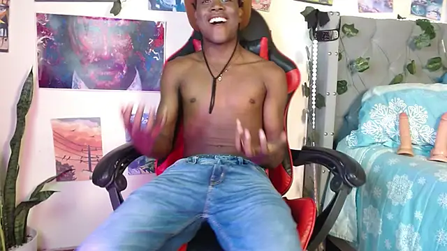 Snapshot of patrick__evans chatting on 2, 3, 2025 patrick evans online show from 2, 3, 2025