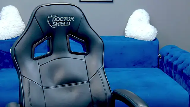 Snapshot of Katewalker_ chatting on 6, 3, 2025 Katewalker online show from 6, 3, 2025