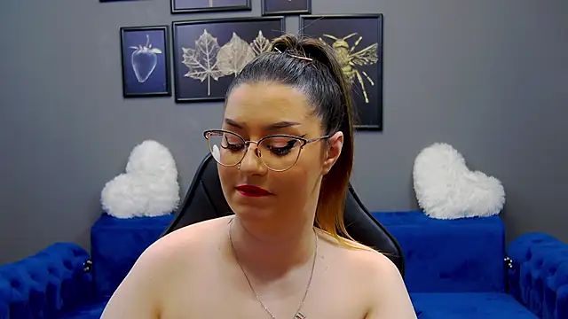 Snapshot of Katewalker_ chatting on 6, 2, 2025 Katewalker online show from 6, 2, 2025