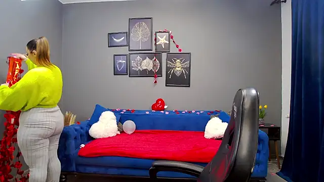 Snapshot of Katewalker_ chatting on 14, 2, 2025 Katewalker online show from 14, 2, 2025