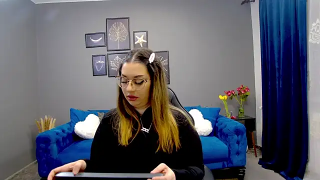 Snapshot of Katewalker_ chatting on 13, 3, 2025 Katewalker online show from 13, 3, 2025