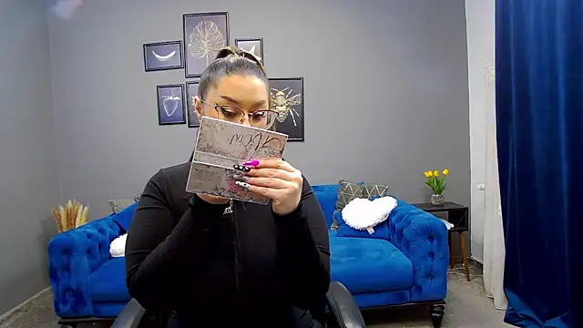 Snapshot of Katewalker_ chatting on 6, 2, 2025 Katewalker online show from 6, 2, 2025