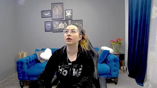 Snapshot of Katewalker_ chatting on 19, 3, 2025 Katewalker online show from 19, 3, 2025